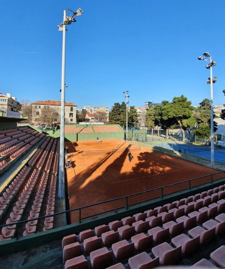Apartment Rose By The Beach & Tennis Courts Split Exterior foto